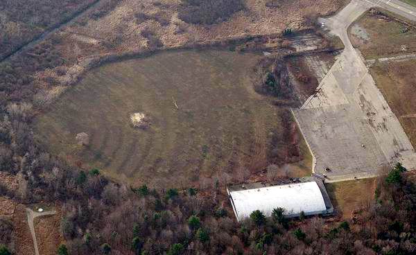 North Drive-In Theatre - Live Search2 (newer photo)